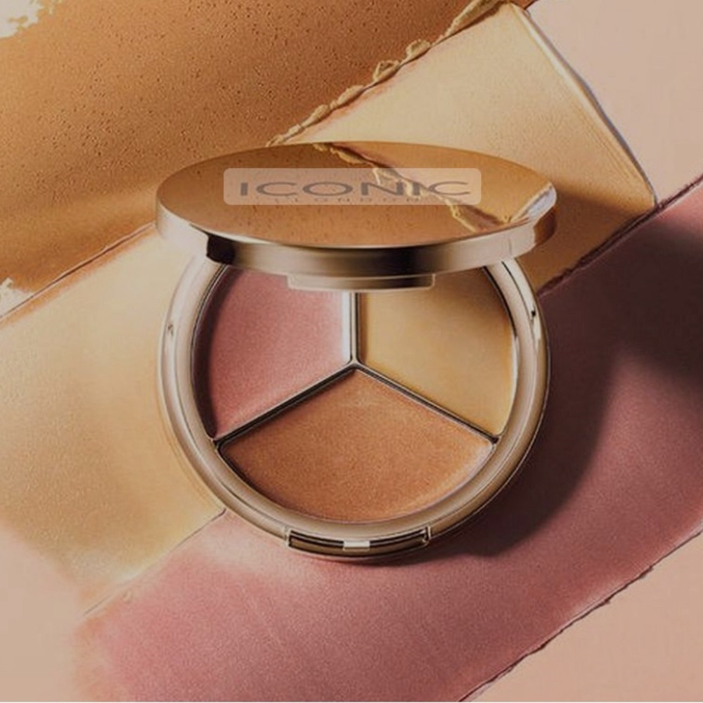 DEWY GLOW HIGHLIGHTER